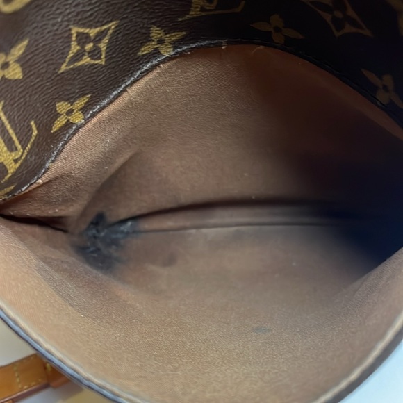 Louis Vuitton Monogram Odeon - Picture 15 of 16